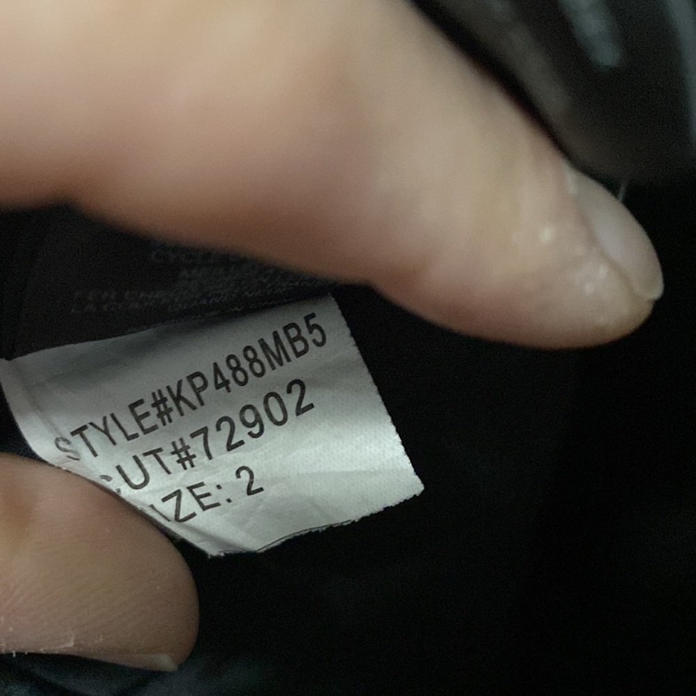 Like New Kut from the Kloth skinny Jean size 2 black - Picture 7 of 10